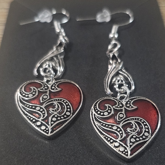 Y2K Love Dripping Oil Pattern Earrings.Handmade Creative Inverted Bat Cool Love. - Picture 5 of 8